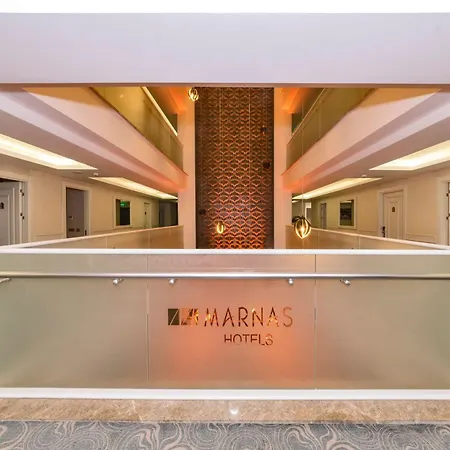 ホテル Marnas